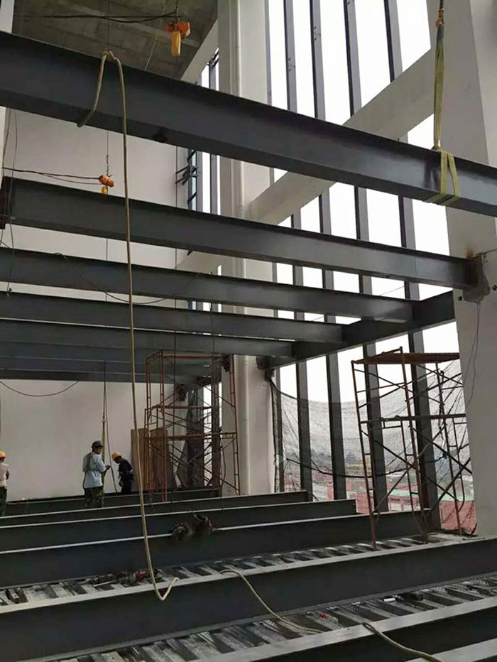 廠(chǎng)房鋼結(jié)構(gòu)夾層搭建施工圖片